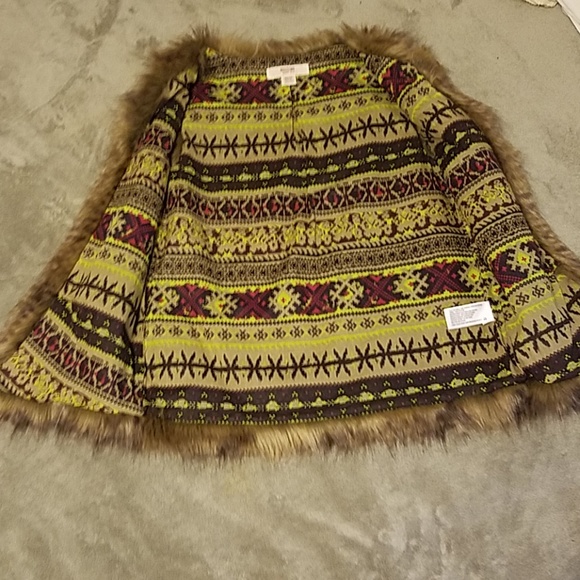 Mossimo Vest - Picture 5 of 7